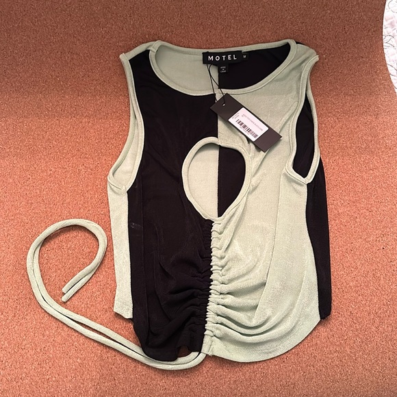 MOTEL - NIDA TOP CREPE BLACK LIME - Sz M - NWT - Picture 1 of 2